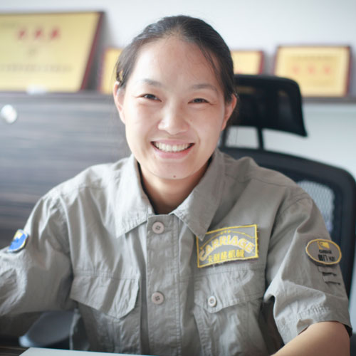財(cái)務(wù)部長  李嬌艷